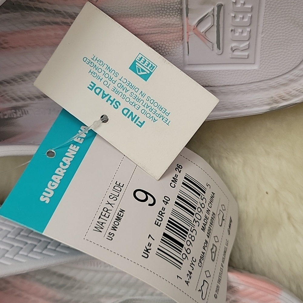 🩴NWT REEF Women's Water Xslide Sandals. White, Pink, Gray Colors. Size 9. - Picture 6 of 12